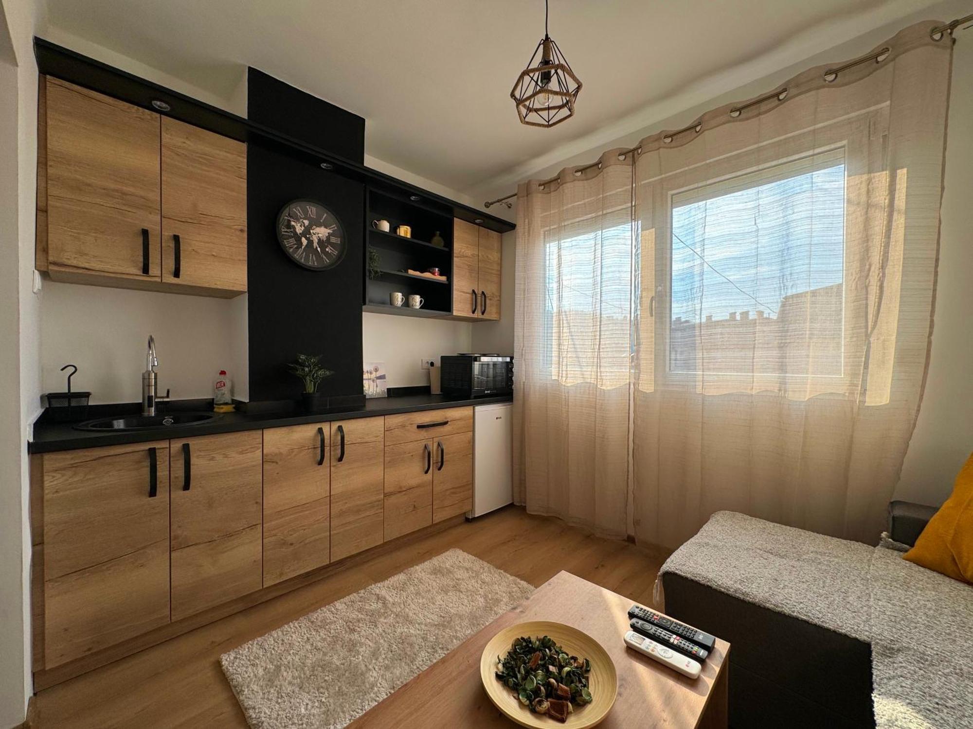 Vuk Apartman Donji Milanovac Exterior foto